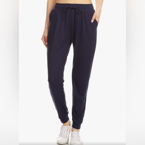 Ladies joggers - Picture 1 of 7